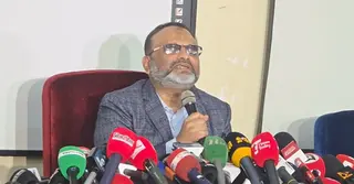 নির্বাচনের পরেই সরে যাবেন ঢাবি ভিসি